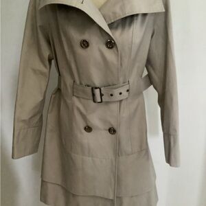 Women's Fen Nelli  , Double-Breasted Trench Coat - Beige